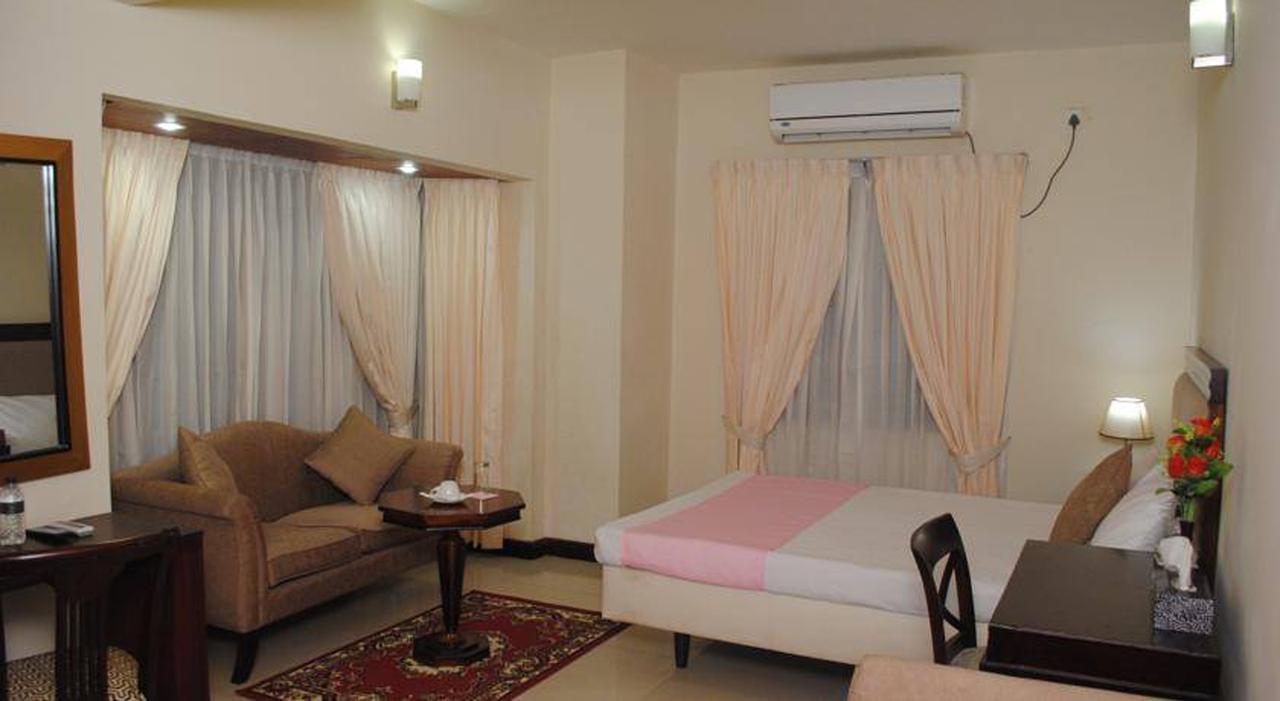 Hotel Tea Tree & Resort Дакка Екстер'єр фото